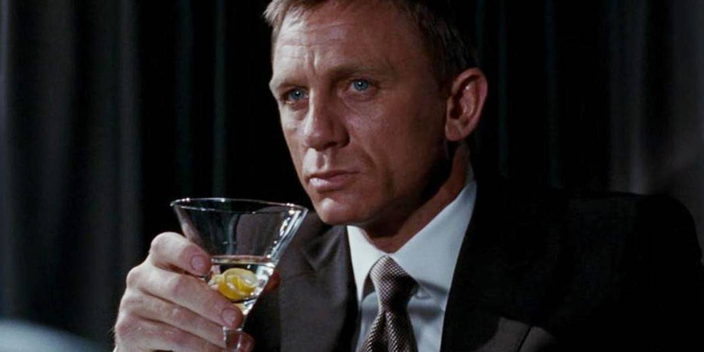 James Bond Cocktail Martini Glass Shaken not Stirred Boxed prints magnetkeyring 